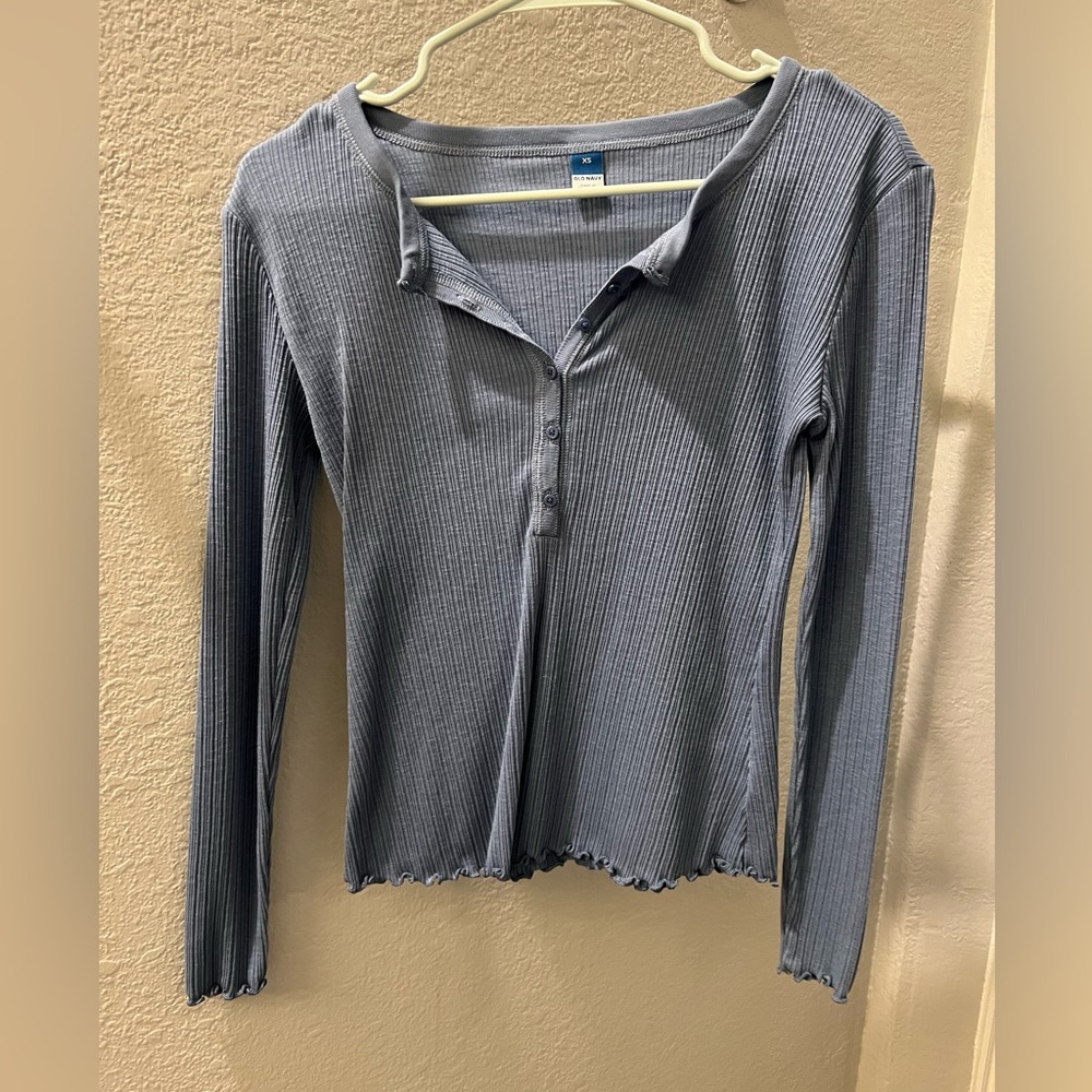 Old Navy dusty blue long sleeve top size XS